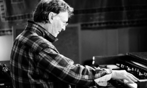 Steve Winwood Slates Show for Hard Rock