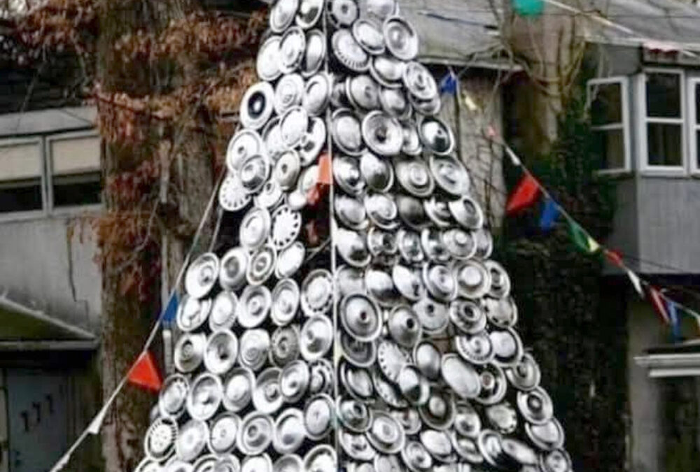South Jersey roadside sights: The hubcap tree
